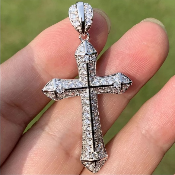 New Luxury Cross 925 Silver Diamond Necklace - Picture 2 of 14